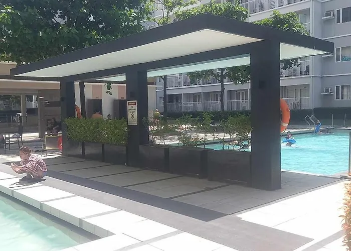 Comfy 1 Bedroom With Netflix & Free Wifi - Trees Residences * Manila