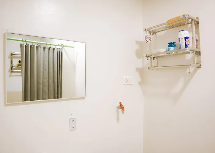 Comfy 1 Bedroom With Netflix & Free Wifi - Trees Residences Manila