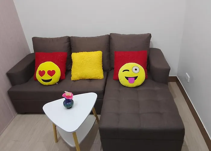 Apartamento Comfy 1 Bedroom With Netflix & Free Wifi - Trees Residences Manila