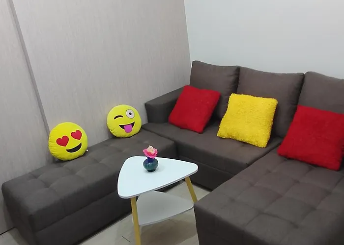 Comfy 1 Bedroom With Netflix & Free Wifi - Trees Residences